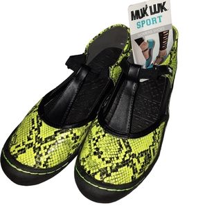 Muk Luk Sport Neon Yellow Snake T-Strap Shoes SZ 8